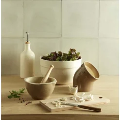 Emile Henry Olie/Azijnfles Argile 0,45L