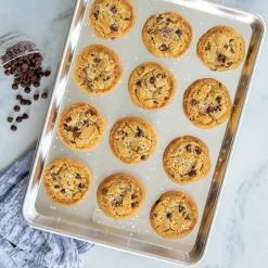 Nordic Ware Bakplaat 43x31x2,5cm