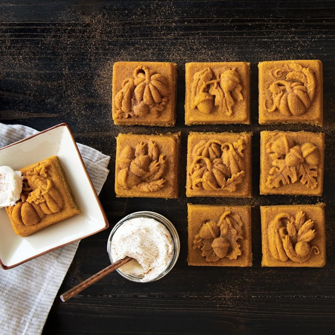 Nordic Ware Herfst Bakvorm Vierkant