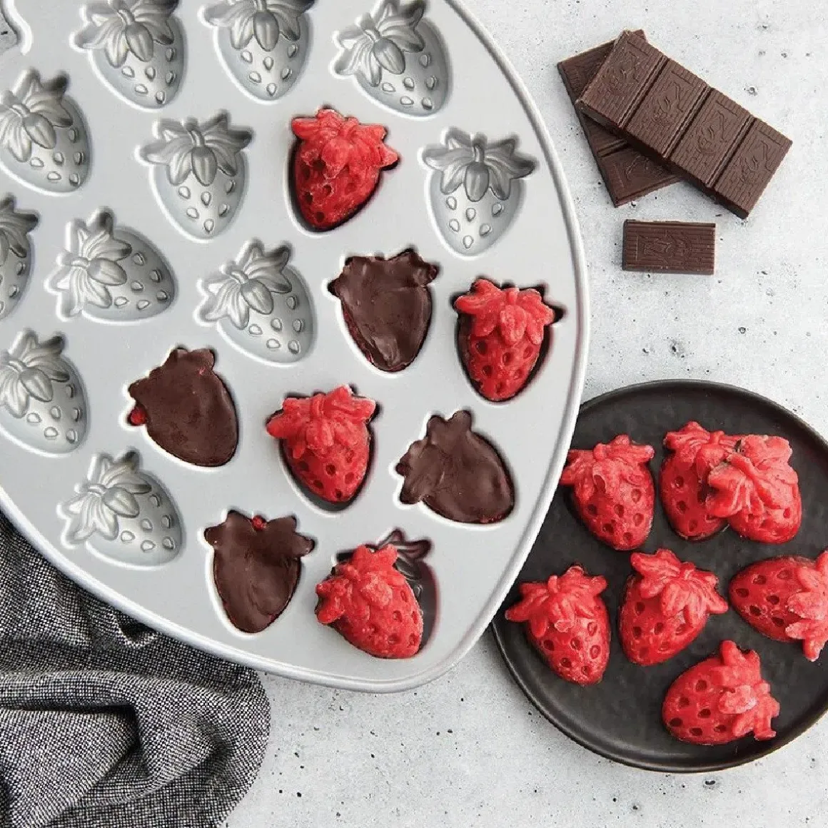 Nordic Ware Mini Aardbei Bakvorm